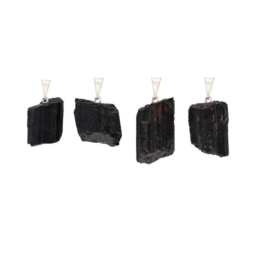 Collana con pendente in tormalina nera grezza