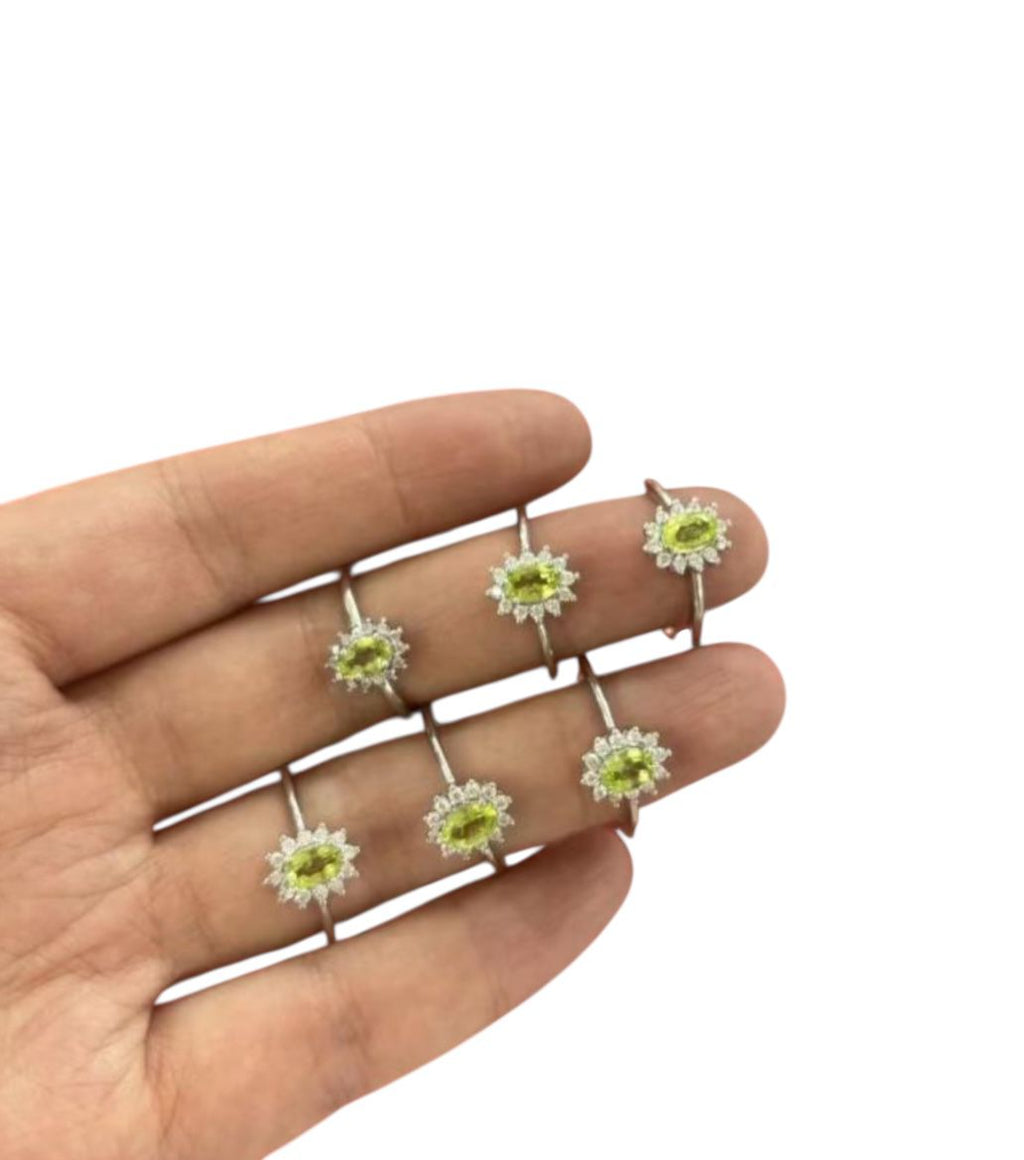 Anello Rame Placcato Argento Regolabile Peridoto con Zirconi