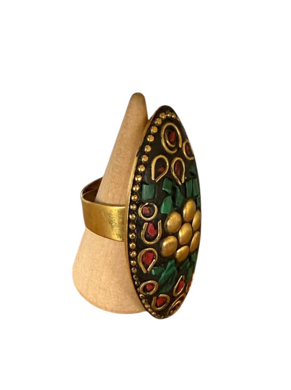 Anello Tibetano Regolabile in Rame con Malachite e Corallo