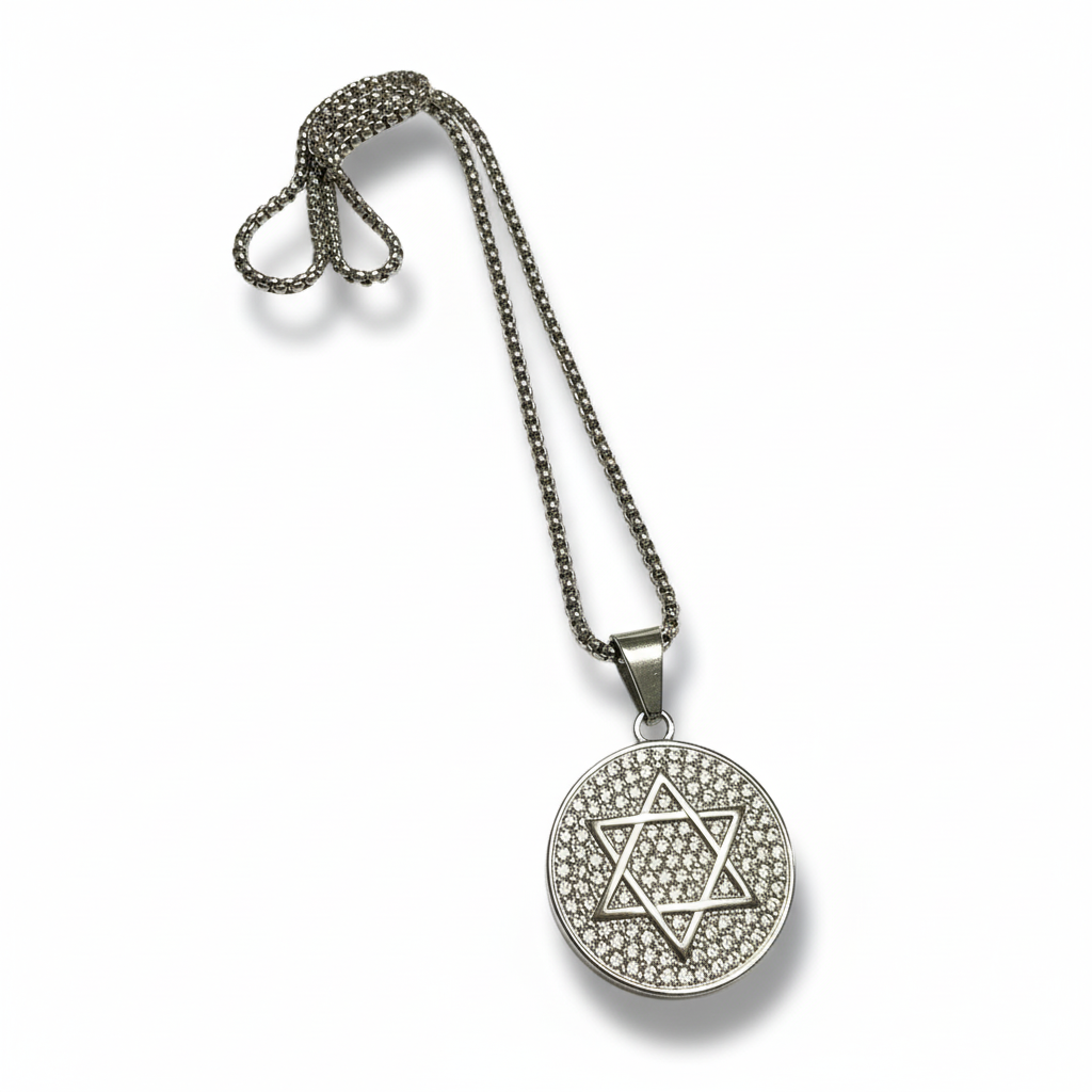 Collana Stella di David con Zirconi - sfondo bianco