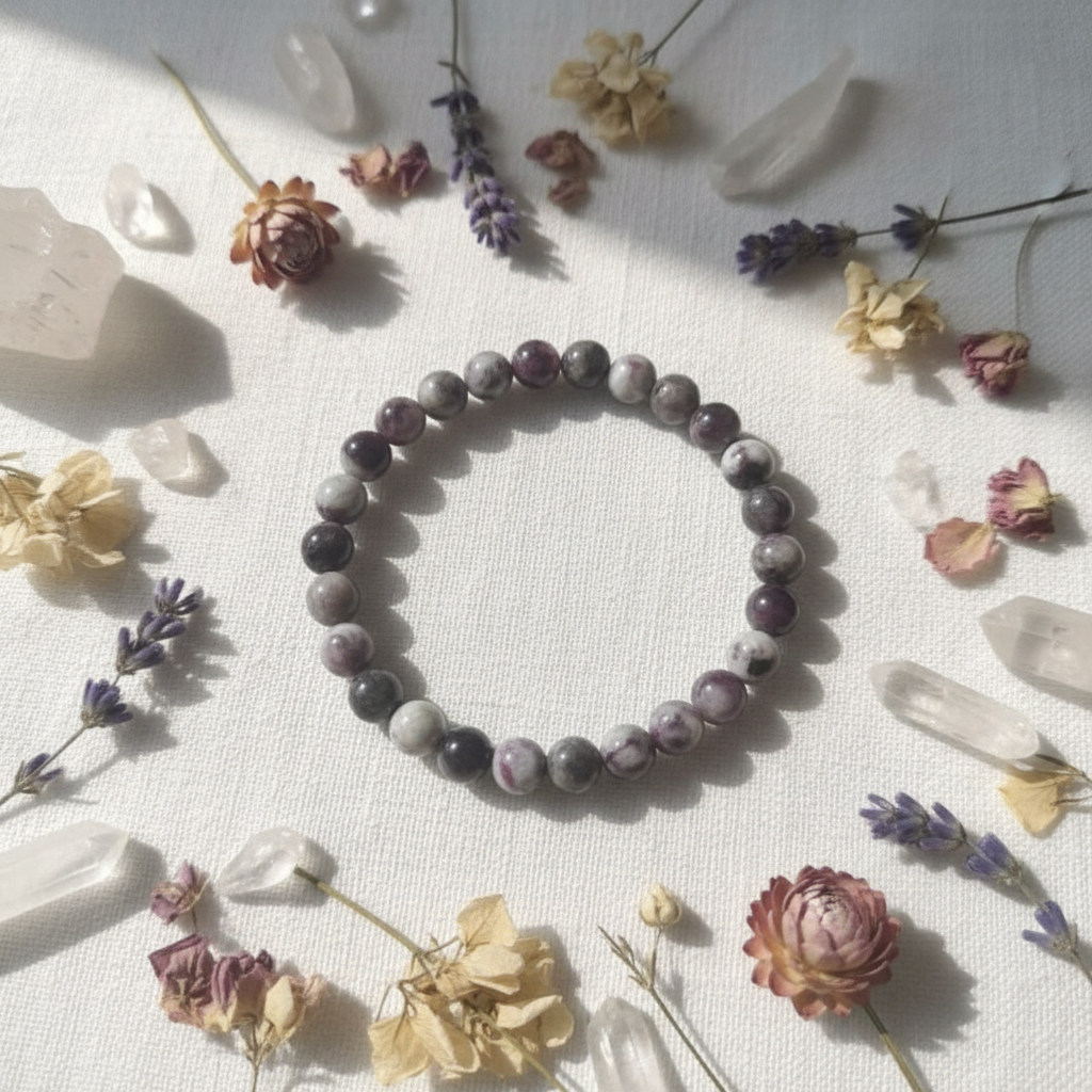 Bracciale tormalina su lino con fiori