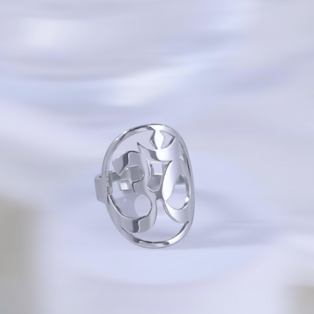 Anello Om Ovale - Sfondo bianco