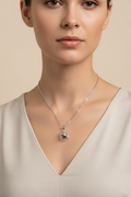 Collana Genesa Ematite indossata