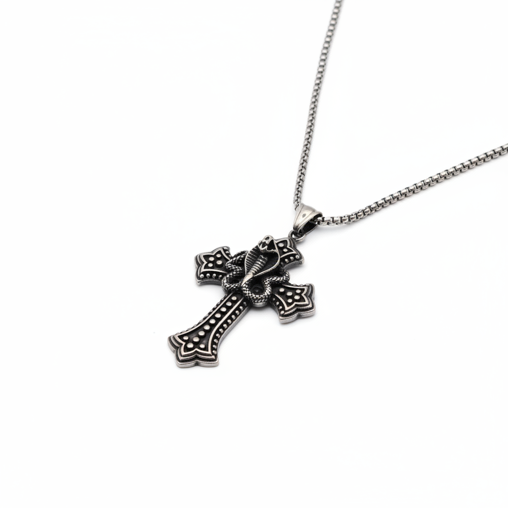 Collana croce e serpente - sfondo bianco