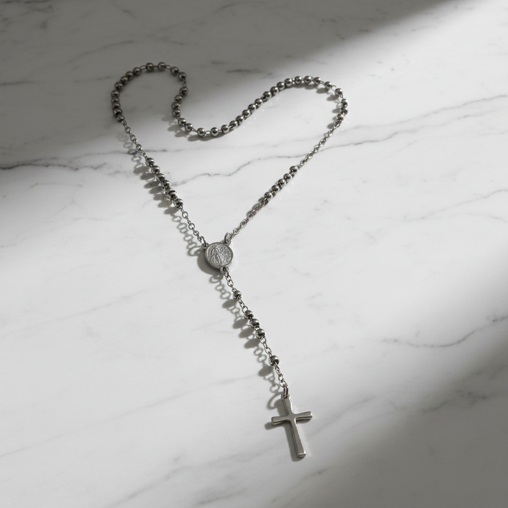 Collana Rosario Lungo con Croce su marmo bianco