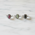 Anello tormalina flatlay marmo tre colori