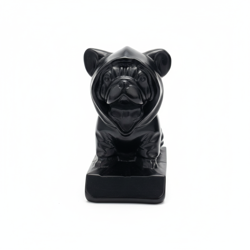 Bulldog Ossidiana Nera sfondo bianco