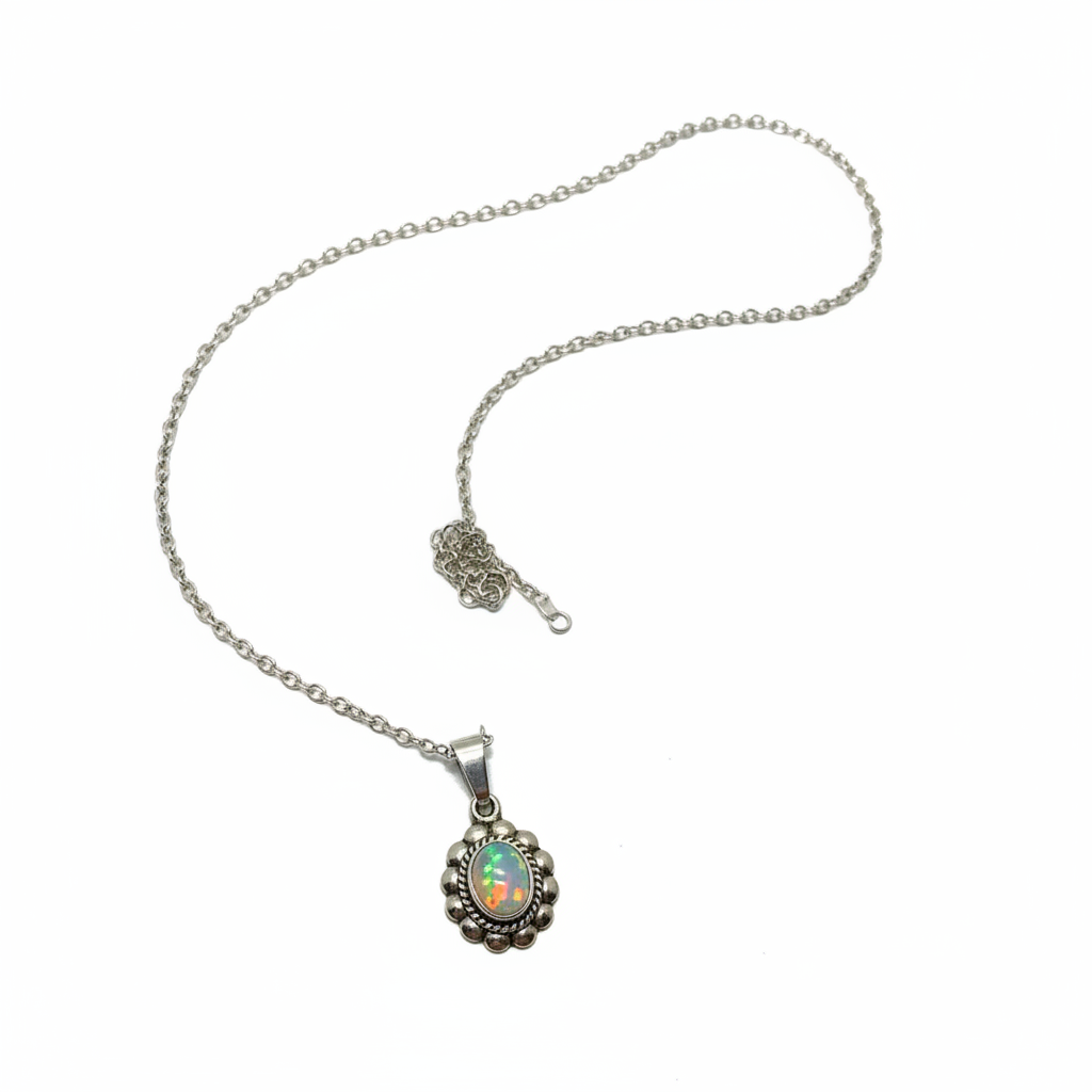 Collana con Ciondolo Vintage in Argento e Opale Arlecchino