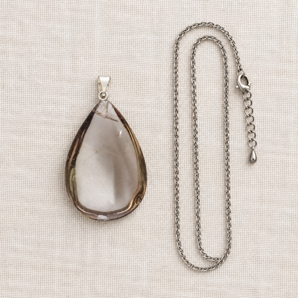 Collana con quarzo fumé a goccia su lino
