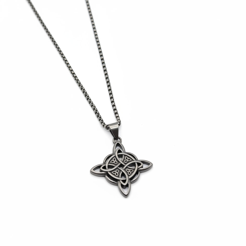 Collana Nodo della Strega acciaio inox silver - sfondo bianco