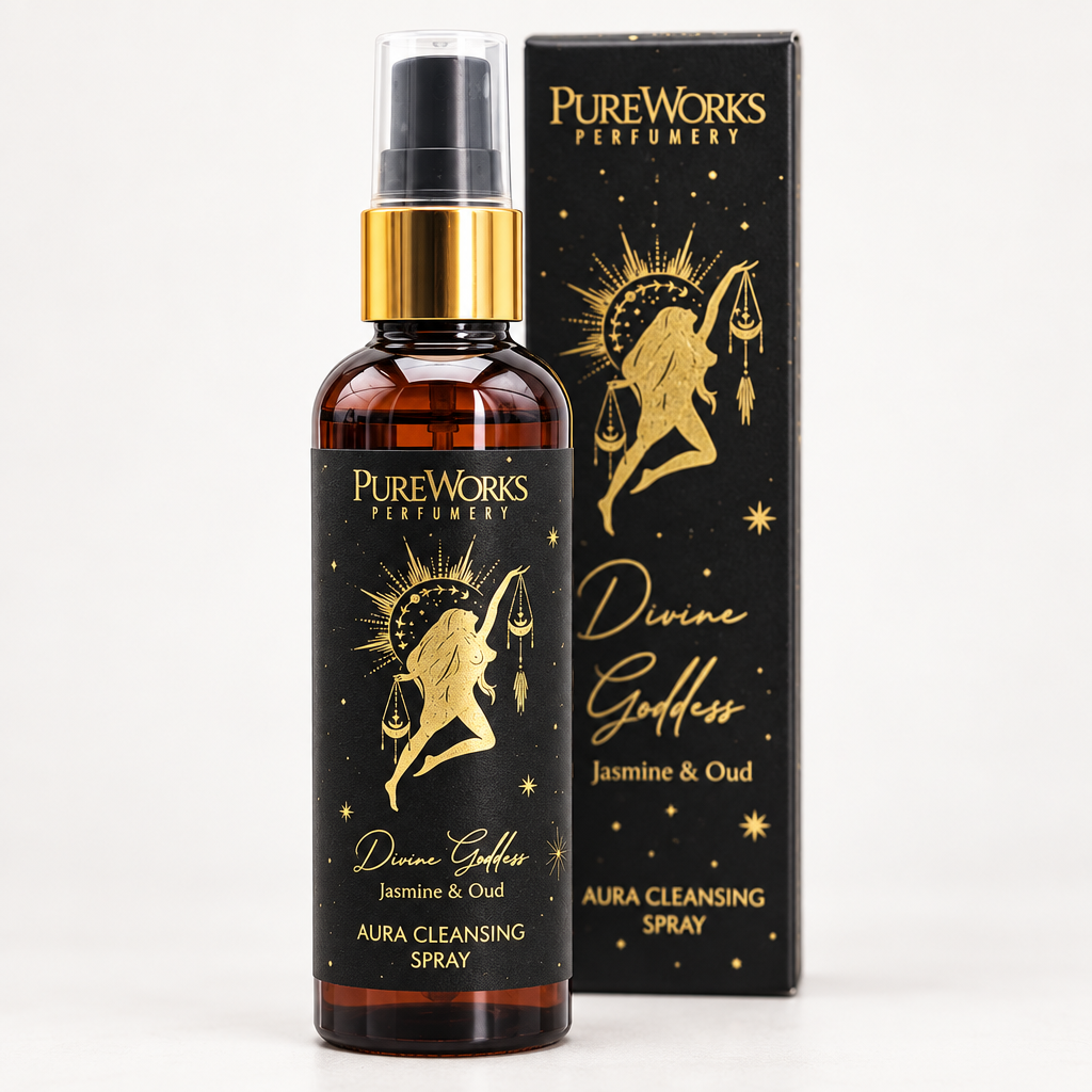 Dettaglio dello spray Dea Divina con figura dorata