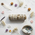 Fascio di Salvia Bianca - flat lay marmo