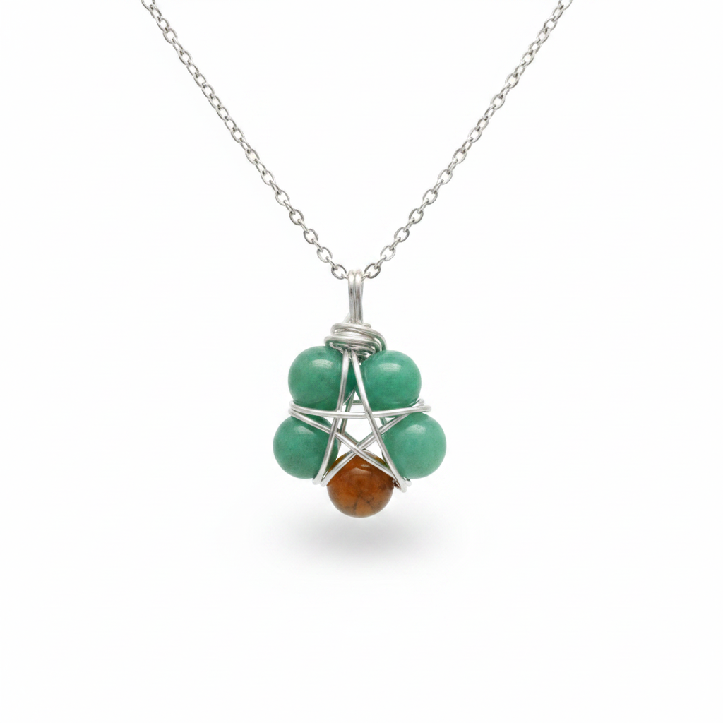 Collana Pentacolo Crisoprasio - sfondo bianco