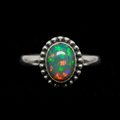 Anello Opale Arlecchino - Macro close-up