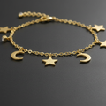 Bracciale Luna e Stelle close-up dettaglio charms