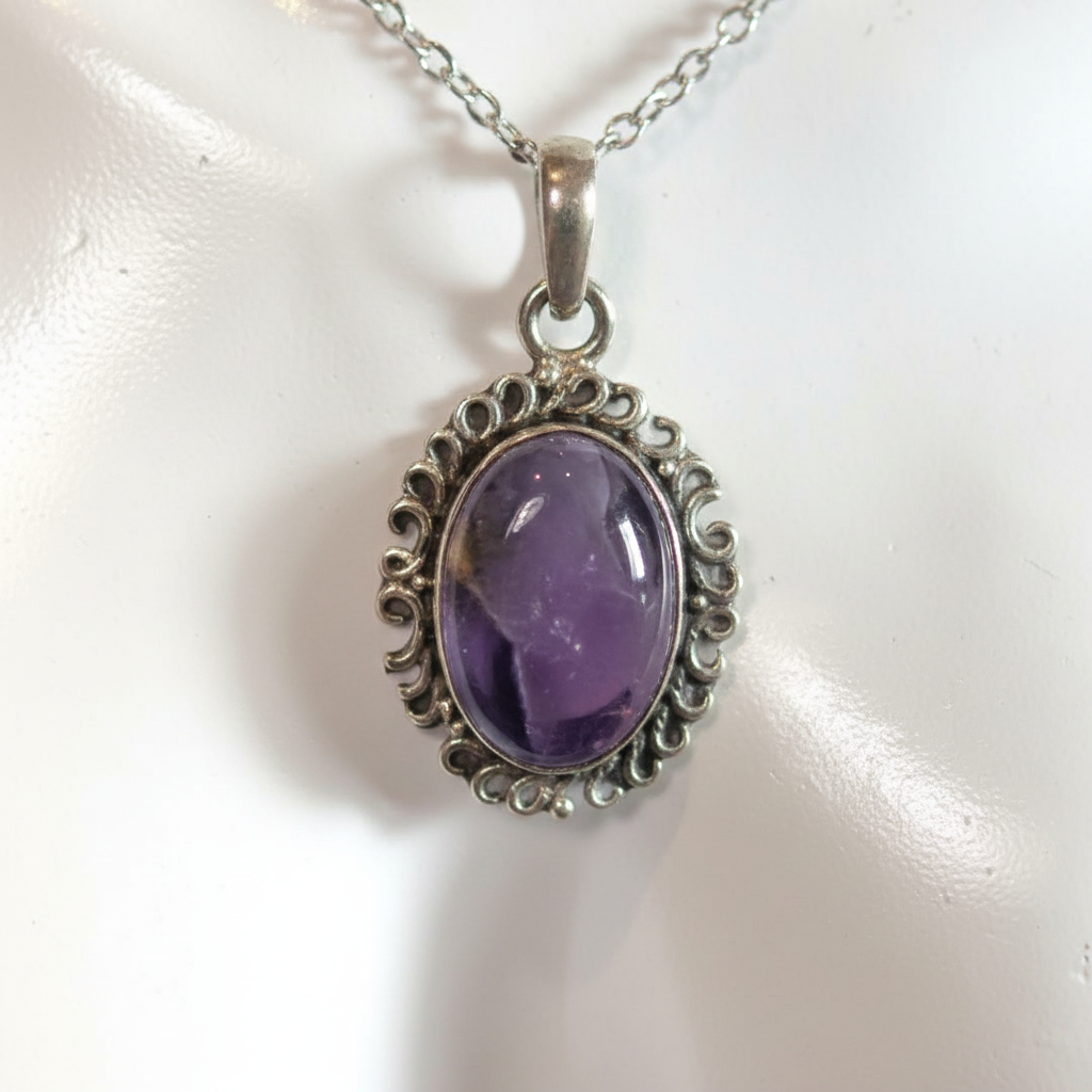 Collana con Ciondolo Vintage in Argento e Ametista Naturale