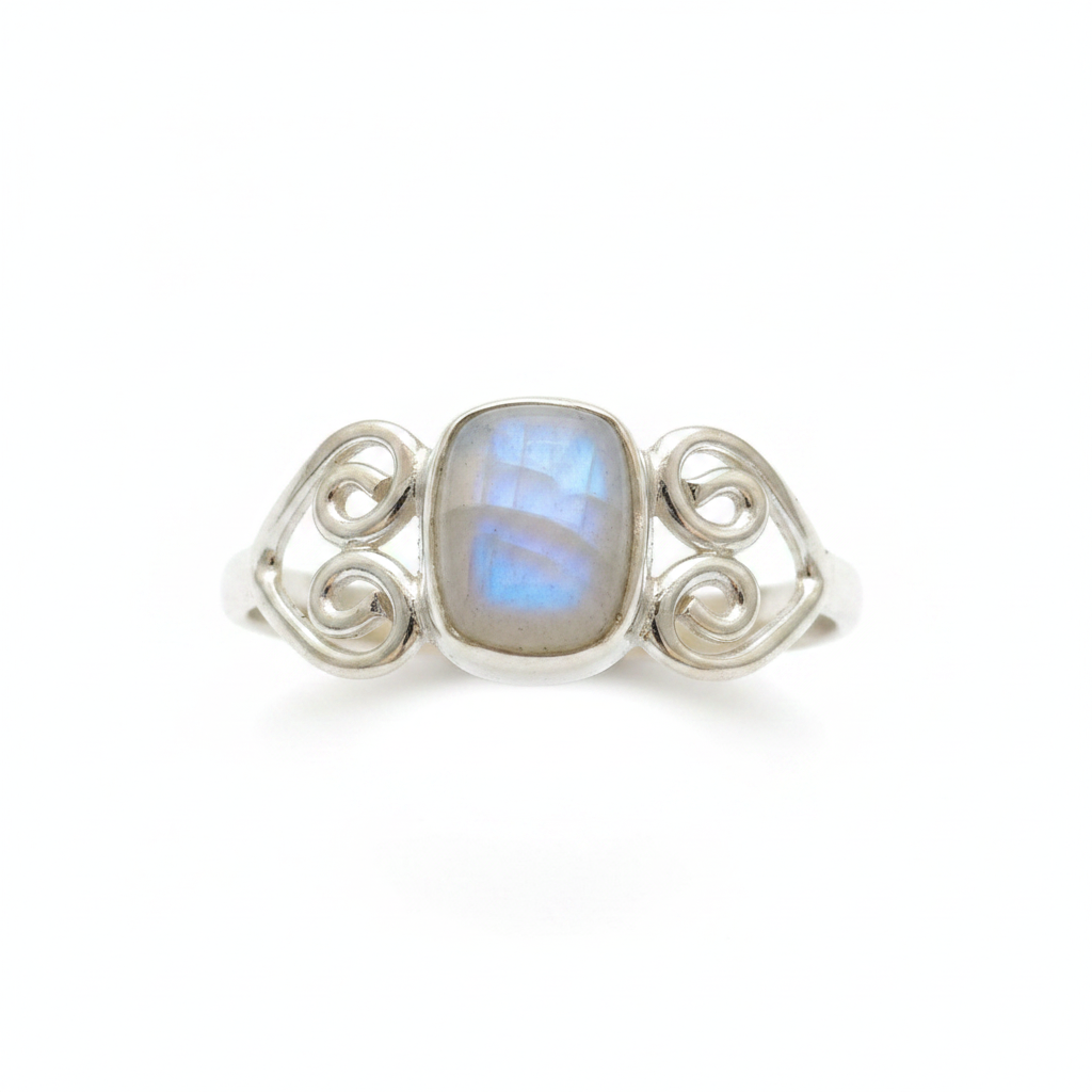 Anello labradorite bianca argento macro close-up