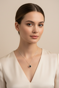 Collana Genesa Ossidiana indossata