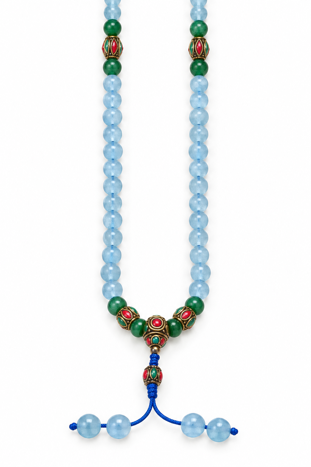 Dettaglio del guru e delle perle decorative in ottone tibetano