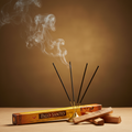 Palo Santo - stick acceso con fumo