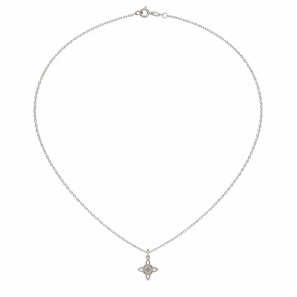 Collana Nodo della Strega Mini in argento 925 su sfondo bianco