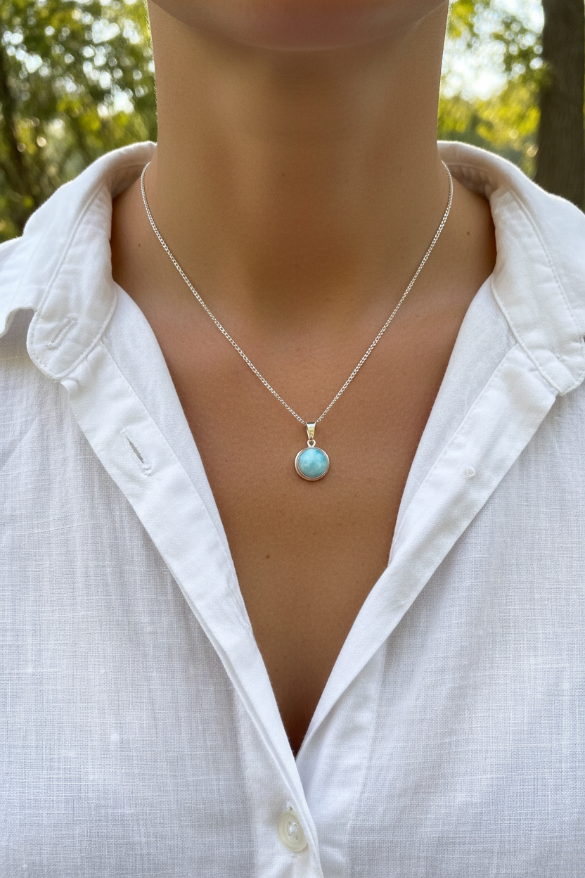 Collana con Ciondolo in Argento e Larimar Naturale