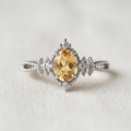 Anello 313 con citrino su lino avorio