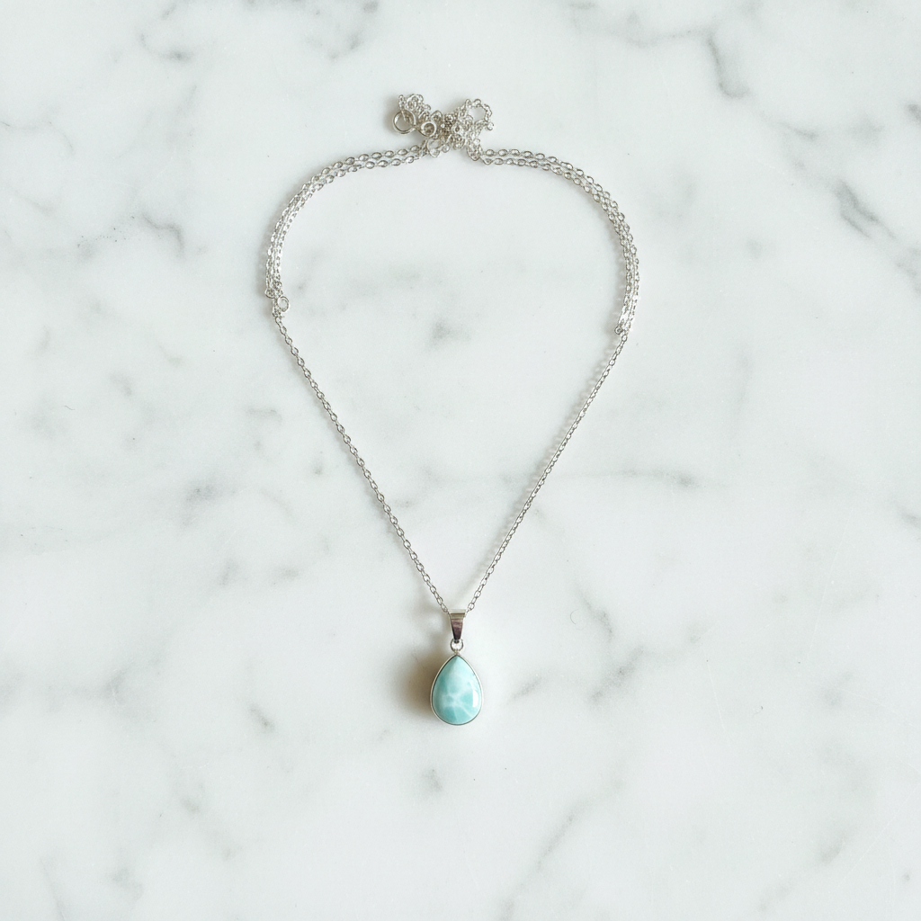 Collana con Ciondolo Goccia in Argento e Larimar Naturale