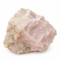 Opale rosa grezzo su fondo bianco