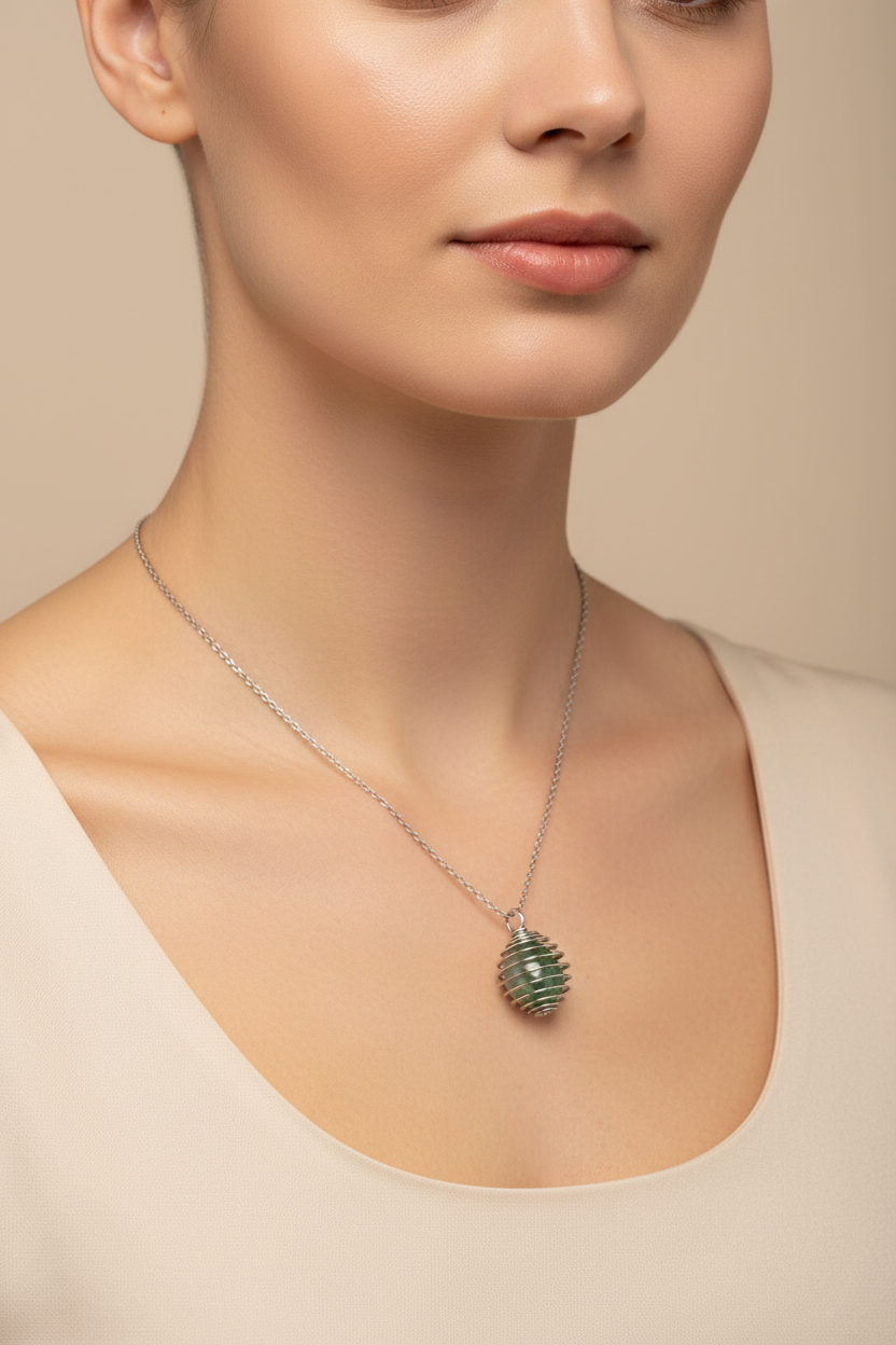 Collana Gabbia Agata Muschiata indossata