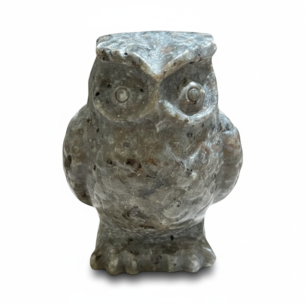 Gufo in Yoperlite sfondo bianco