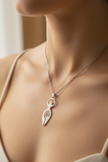 Collana Dea Madre Spirale della Vita - indossata lifestyle