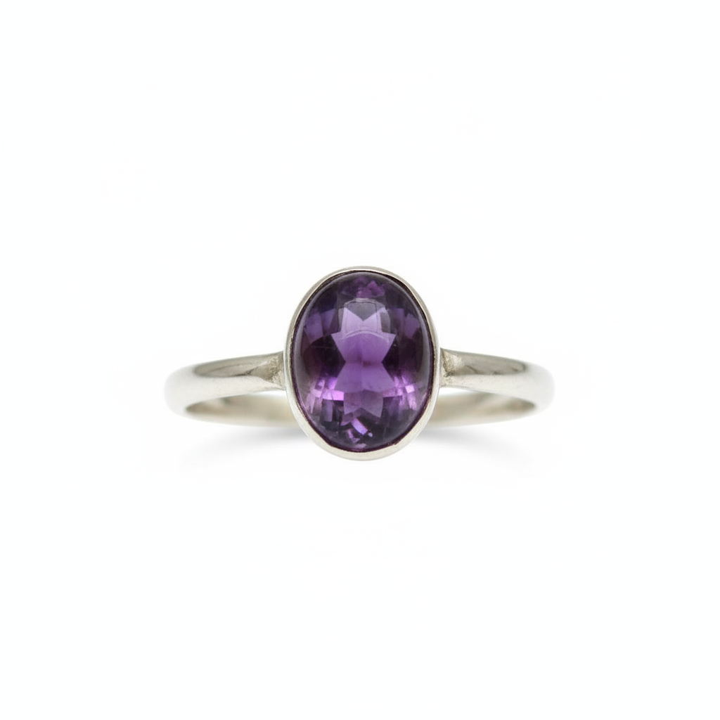 Anello ametista argento macro close-up
