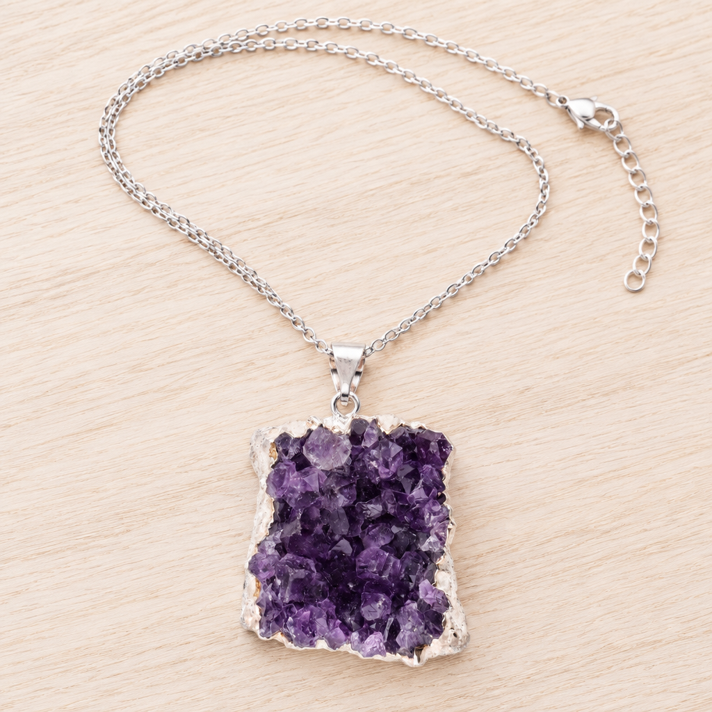 Collana regolabile con ametista su legno