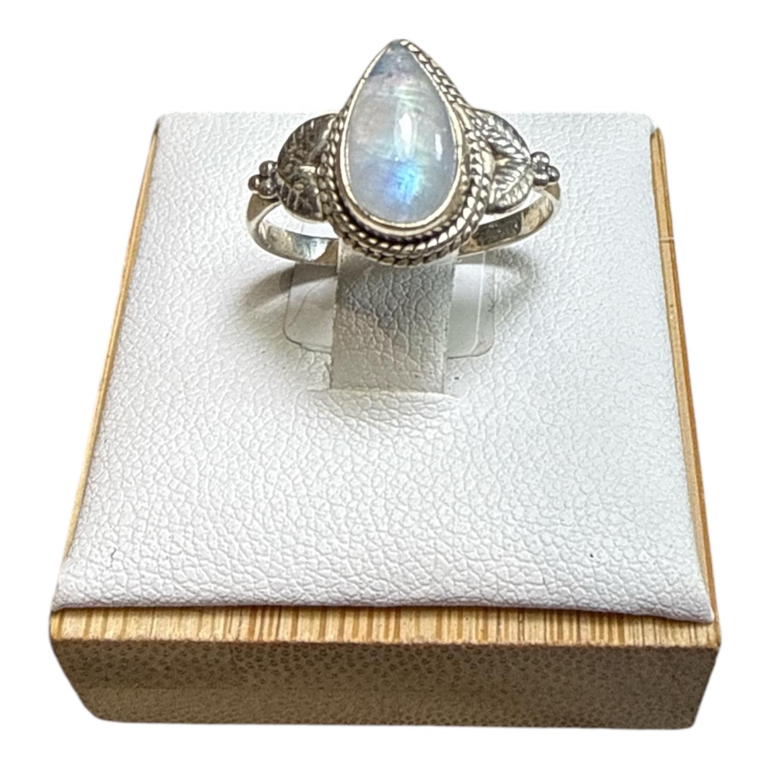 Anello in Argento con Labradorite Bianca Rainbow cod 212