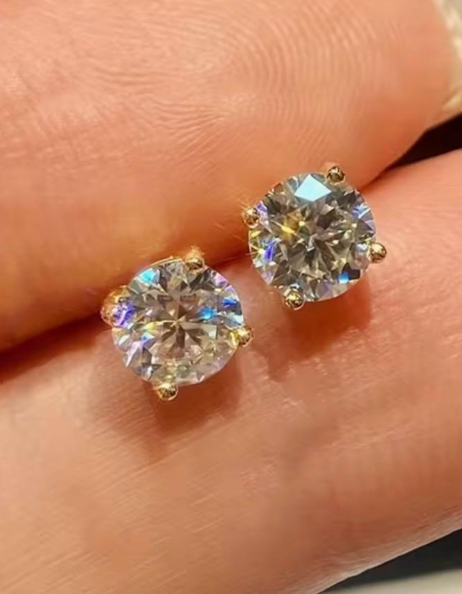 Orecchini Punto Luce in Argento con Moissanite 1ct