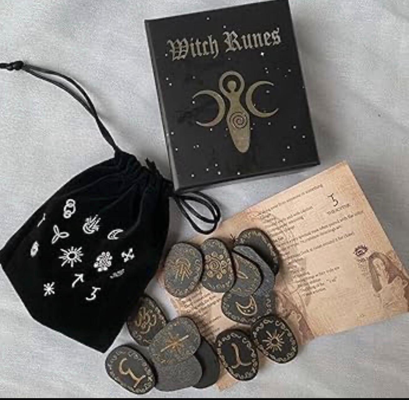 Witch Runes - Rune delle Streghe con Sacchetto